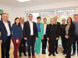 Feierliche Einsegnung von St. Helena