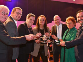 Silberner Löffel für „Metti“