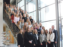 48 neue Lehrkraftsanwärter vereidigt