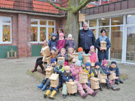 Nistkästen für Schulen und Kindergärten