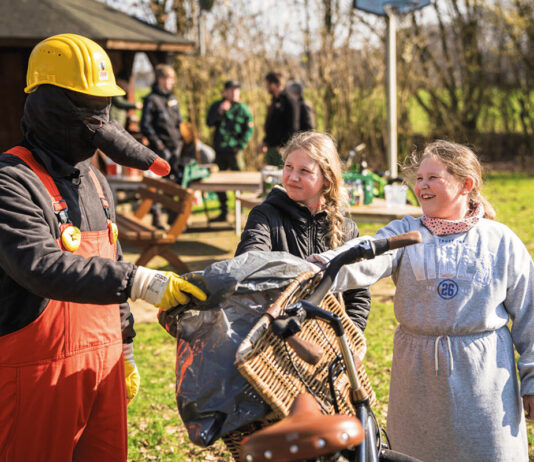 2.700 Helfende sammeln vier Tonnen Müll