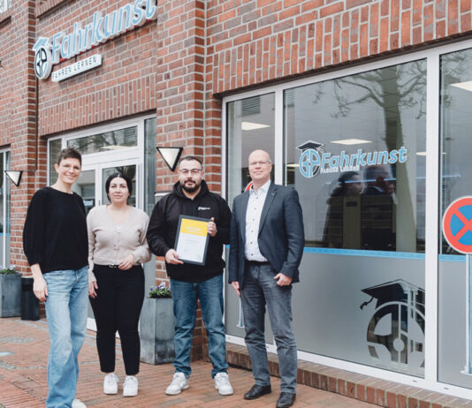 „Fahrkunst“: Neue Fahrschule in Lohne eröffnet