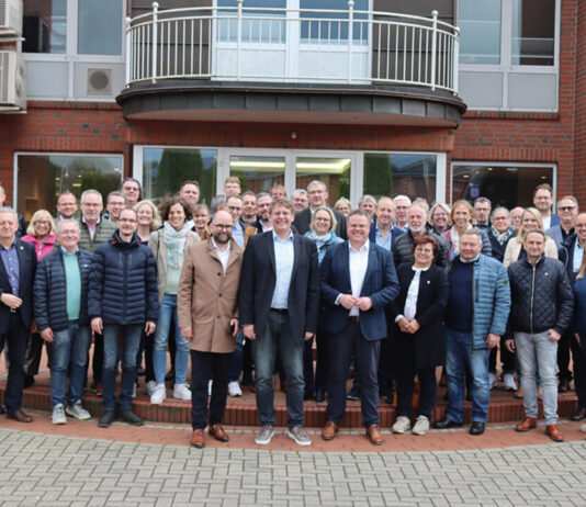 Kreistagsmitglieder bereisen Cloppenburger Nordkreis