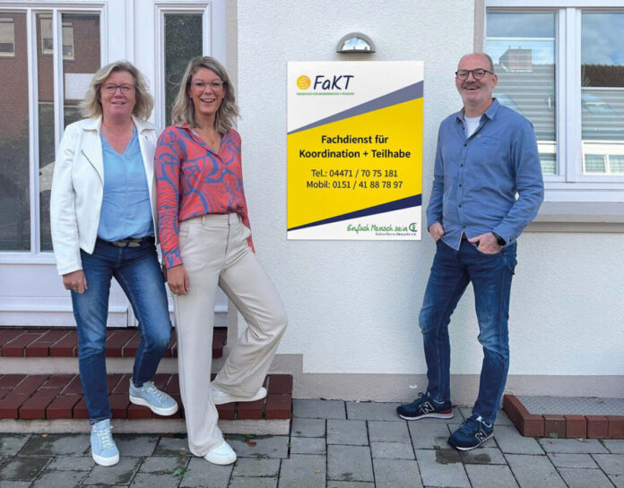 Das Team von FaKT am neuen Standort an der Kirchhofstraße 13 in Cloppenburg (v.l.) Karin von Grönheim, Barbara Gierse und Egon Landwehr. Foto: Caritas-Verein Altenoythe