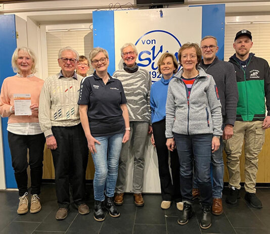 Sportabzeichen: Urkunden und Abzeichen überreicht