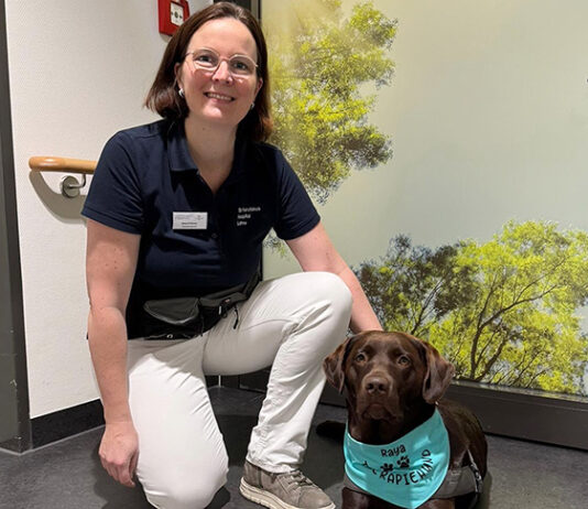 Raya zaubert Patienten ein Lächeln aufs Gesicht