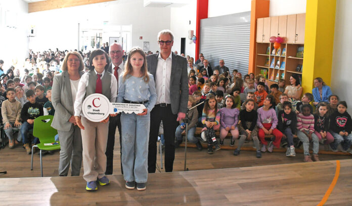 einweihung mensa GS Augustinuns 040425_Stadt_Czyganowski